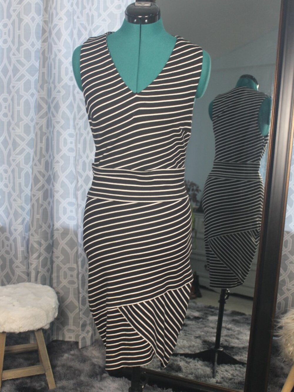 Robert Rodriguez Black & White Striped Sleeveless Dress – Size 6